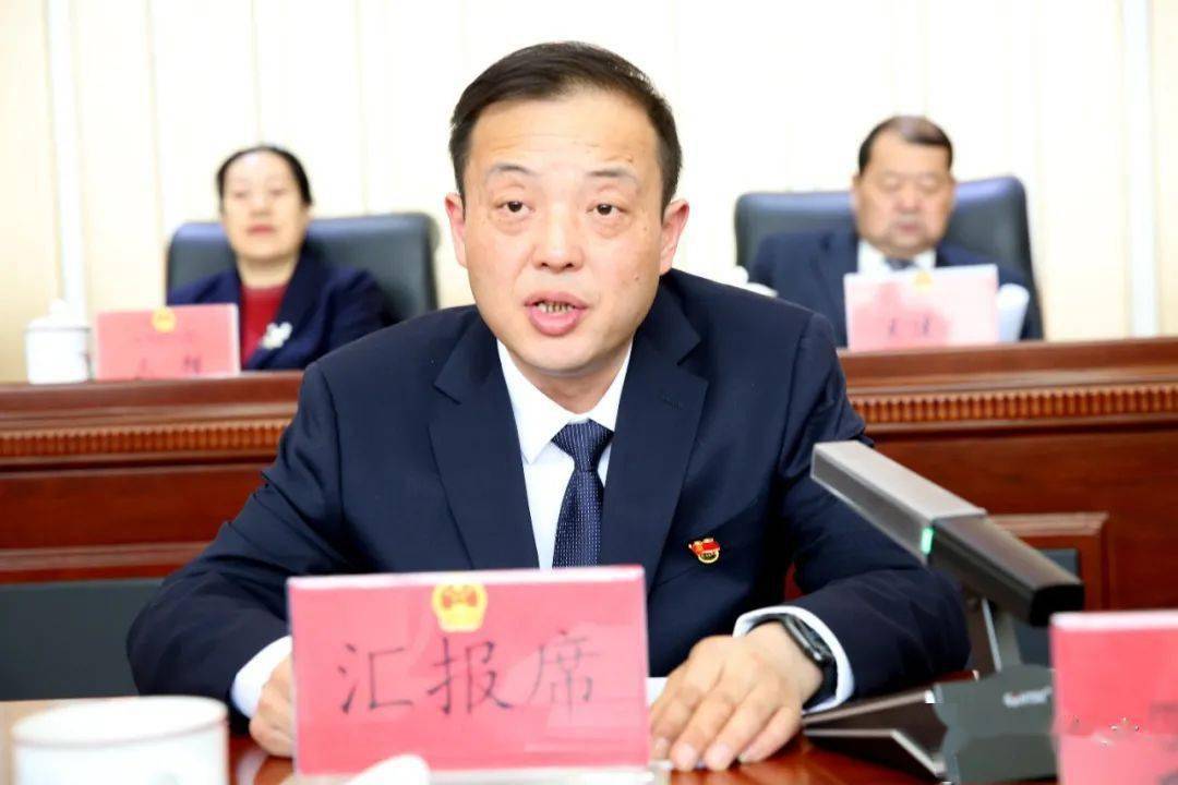 海南州财政局局长;曹东海同志依法当选为海南州住房和城乡建设局局长