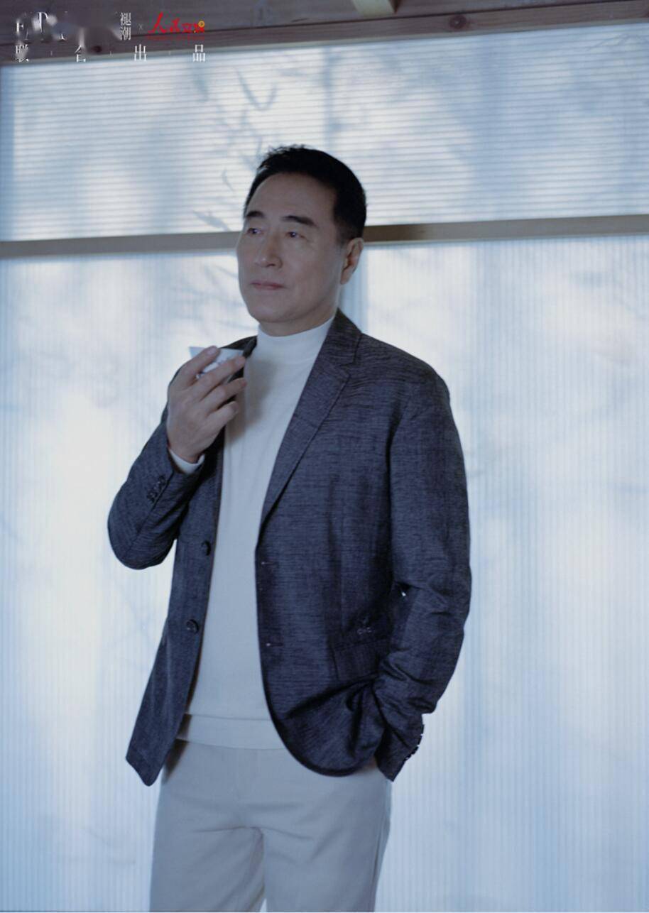 [消息]杨立新杨玏父子大片上线 胶片质感尽显"戏"味人生