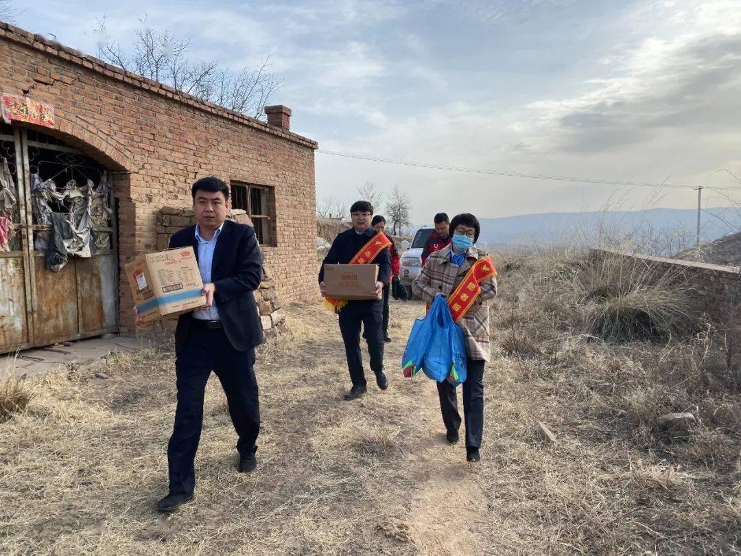 北京现居住人口有多少_北流隆盛镇有多少人口(3)