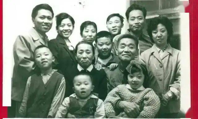 女多男少第七次人口普查_第七次人口普查图片(2)