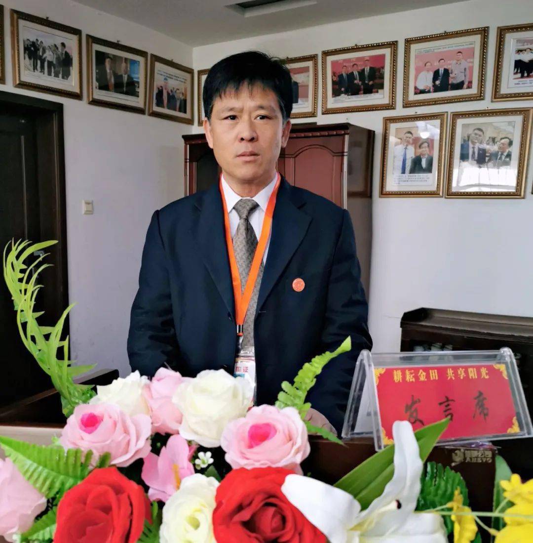 蒋伟汇报交流△集团市场部总监黄宁汇报交流△集团财务部总监王娜汇报