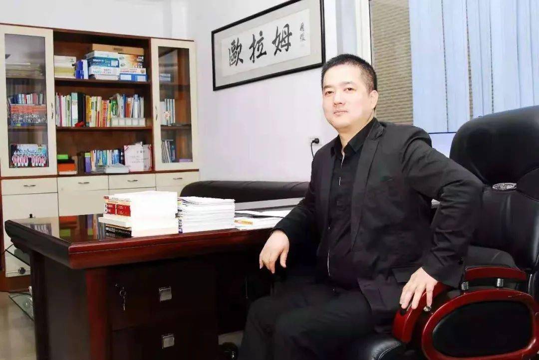 永嘉这位"网红"帅哥在两会上真敢说!_金志远