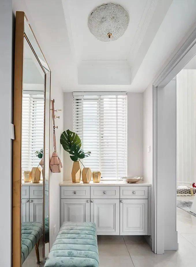 一进门放什么花比较好 b1c2d58cad244cea9238560e8da2bdd6.jpeg