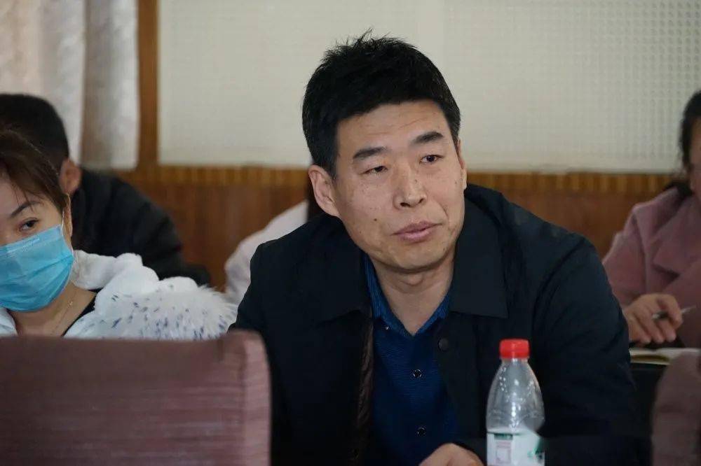 1校长助理,西区负责人王兰水,容大中学高中教务处副主任王晓瑜,张彦