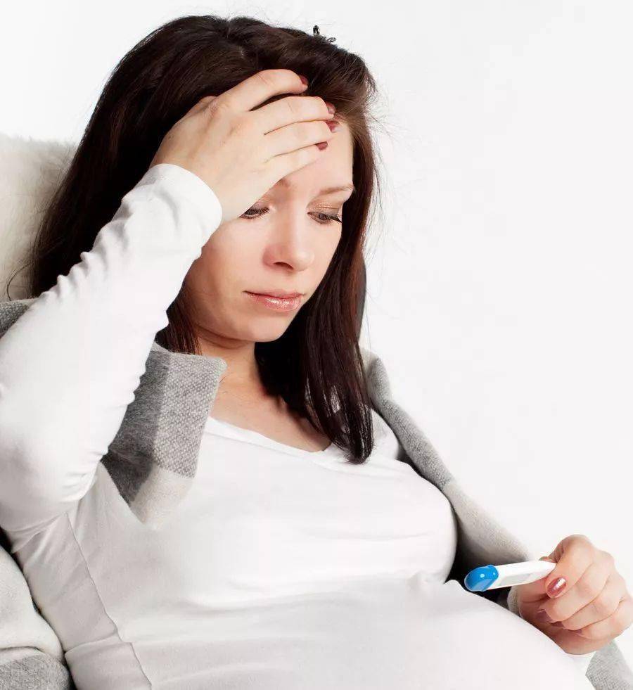 【怀孕初期感冒症状】怀孕初期感冒怎么办_怀孕初期感冒的原因
