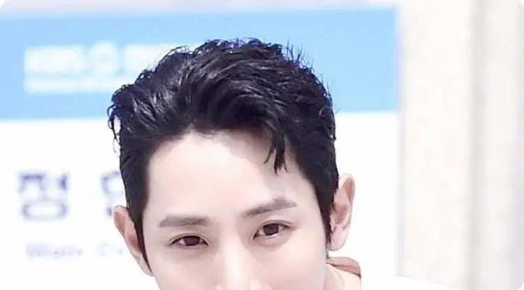 龙耳除此之外,拥有厚耳的人,人际关系也比较好.