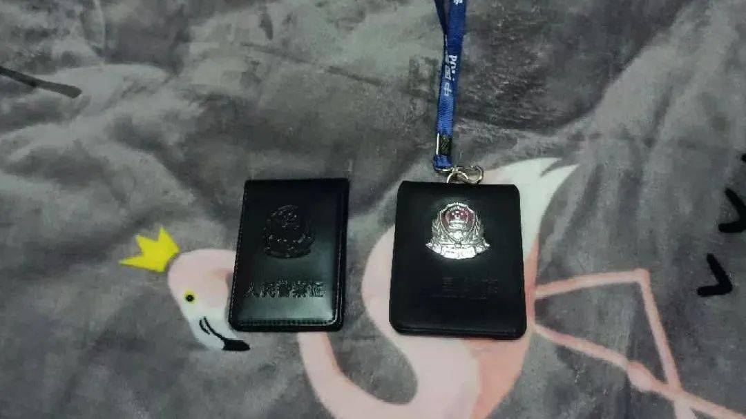 "令人不可思议的是,在民警进入童某家中准备调查取证时,童某的家人还