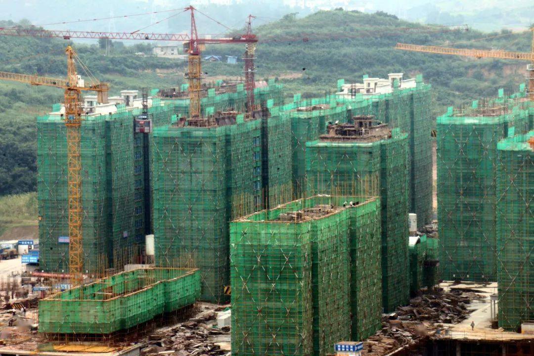 佛山楼面价首破2万元/平方米 专家预测22城集中供地将推热莞佛土地