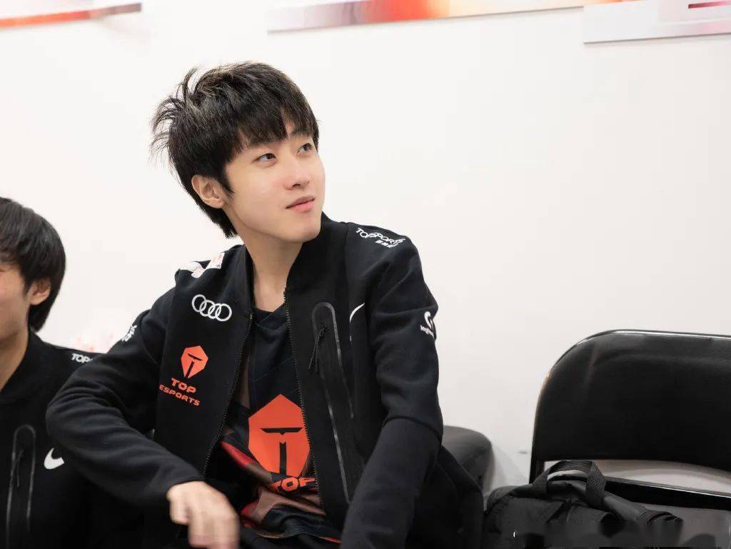 平安滔搏全员5g冲浪zhuo你说话小心点我开直播了