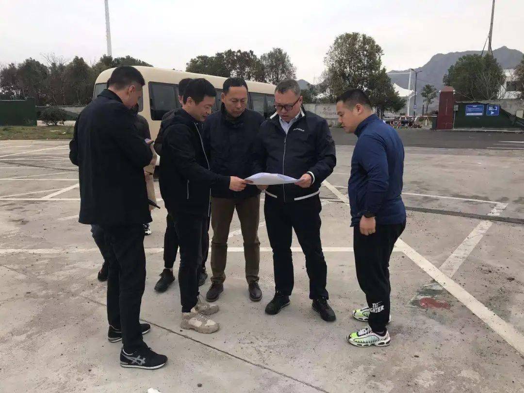 温州市体育局党组成员、副局长许一行考察了体育投资集团的重点资产项目