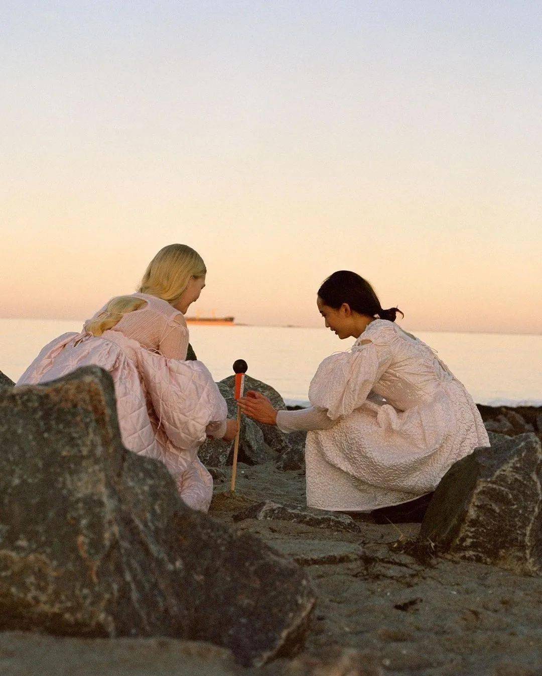 吹拂于北欧的仙女风舒缓自由浪漫的小众品牌ceciliebahnsen谪仙般的