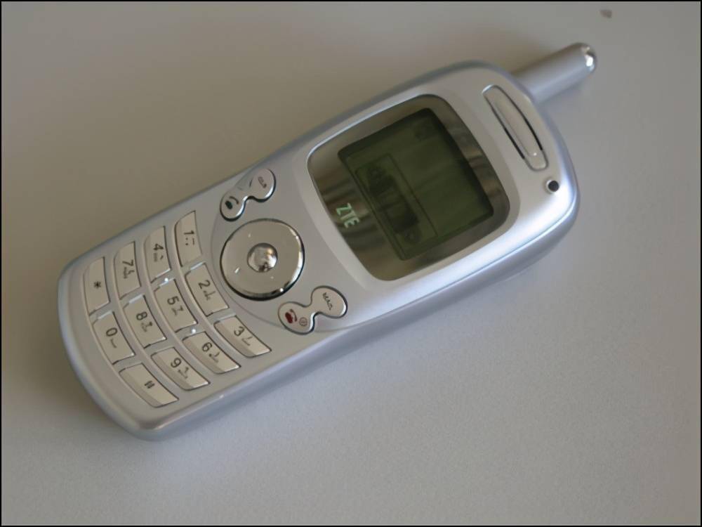 从围城中的电视说到程控电话传呼机小灵通智能手机