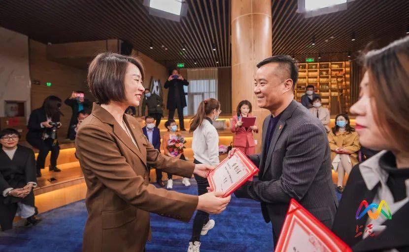 上党区举办三八妇女节主题活动