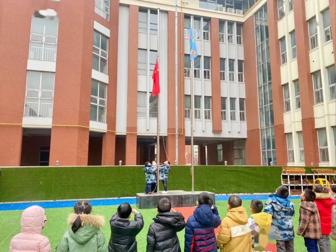 继承优良传统弘扬雷锋精神营口市育才幼儿园开展学雷锋系列文明实践