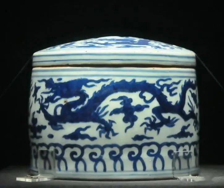 故宫博物院-瓷器34-明瓷-青花-隆庆_搜狐网