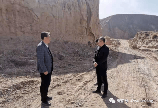 杨保国深入五合镇开展巡河及生态环境整治,河长制和信访维稳督导工作