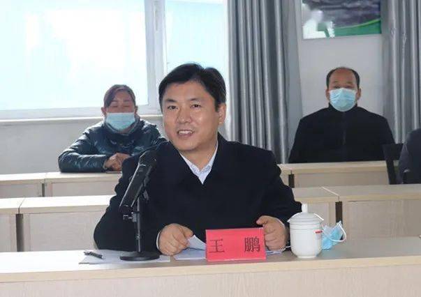 王鹏指出,柏乡县供销社坚持为农服务宗旨,探索开展了以土地托管为主要