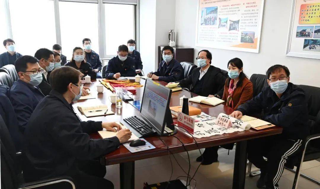 史新兴书记首先调研了固研中心党支部建设情况,并与