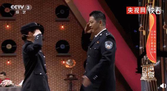 现场,王明华回忆了 23 年前的救援过程,"当时是 1998 年的 8 月 2 日