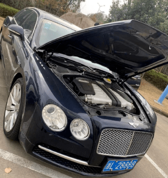 宾利轿车1元起拍你心动了吗