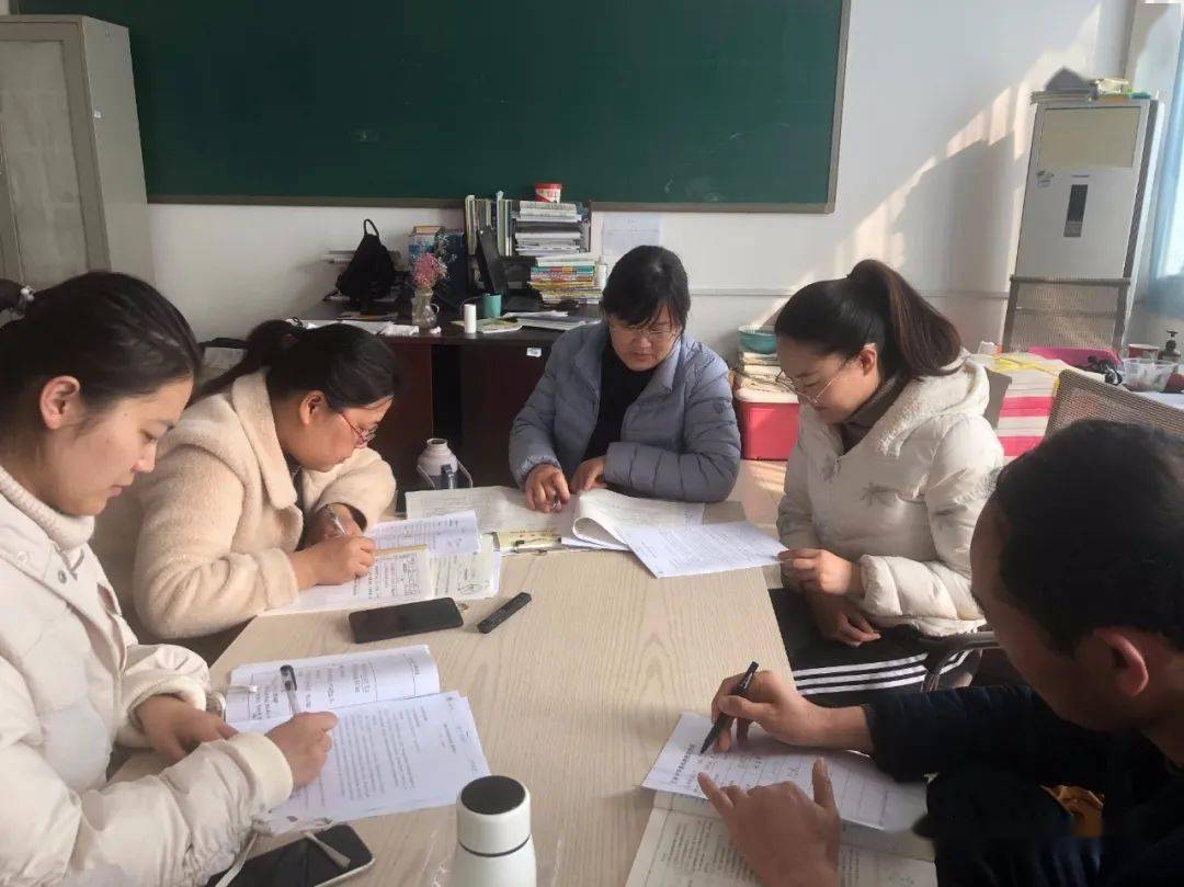 教育资讯┆文家中学开展评价任务设计与实施研讨活动