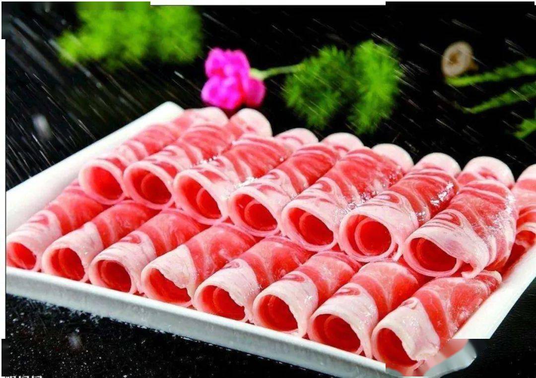 最奇妙的是里面还带有脆骨切成薄薄的肉卷精选上等羊腿肉#高钙羊肉卷