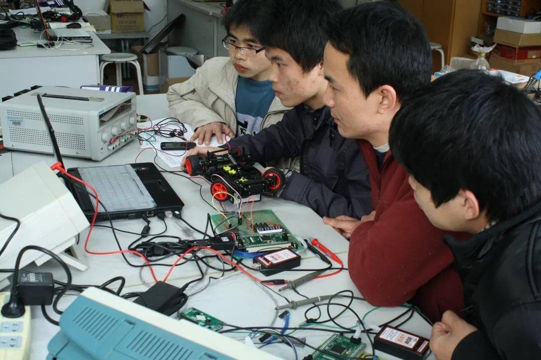 三位一体专业揭秘揭秘信息工程学院电子信息工程专业