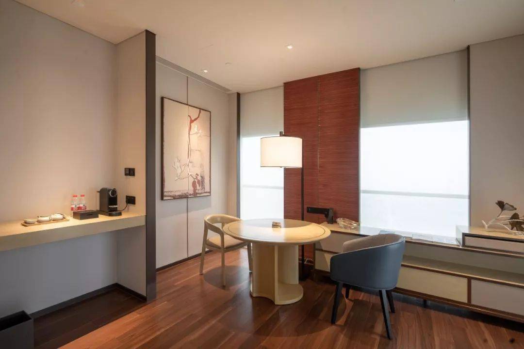 租吸氧机怎么收费¥699起睡云端凯悦酒店，打卡上海最美图书馆&网红剧院！_https://www.jmylbn.com_新闻资讯_第48张