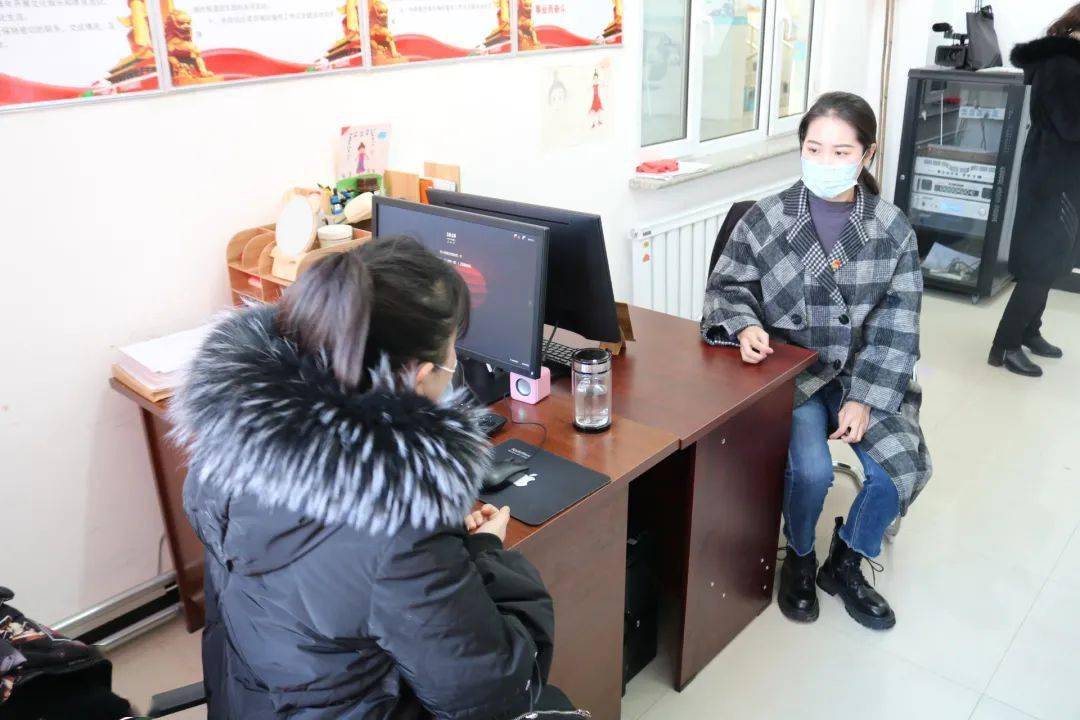 团县委学少部长刘东旭,团县委组织部长程琳,团县委青年发展与权益部长