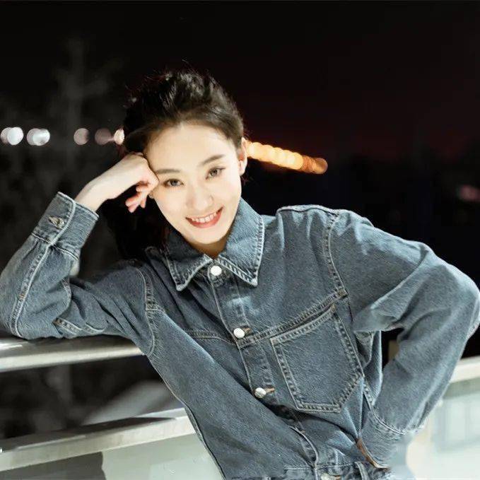 微信头像张真源张小斐