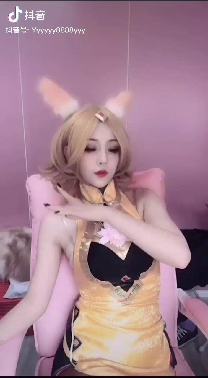 我来诛你的心了妲己cos