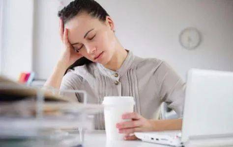 什么原因会引起湿气重 902d5980564a4e31a0907f934e94f6ba.jpeg