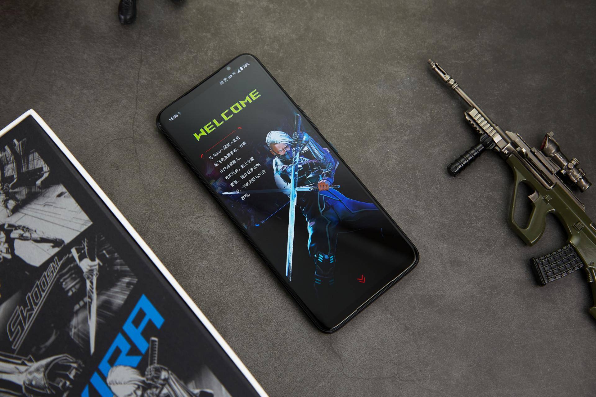 rog游戏手机5 幻影抢鲜开箱:极致性能与操控体验的完美融合