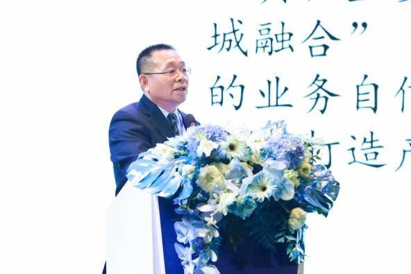 接着,扬州市江都区政府副区长侯耀武就江都深厚底蕴,优越区位,优美