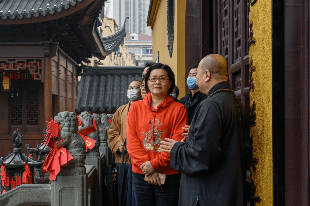 宁波市委统战部副部长金黎萍等一行参访玉佛禅寺