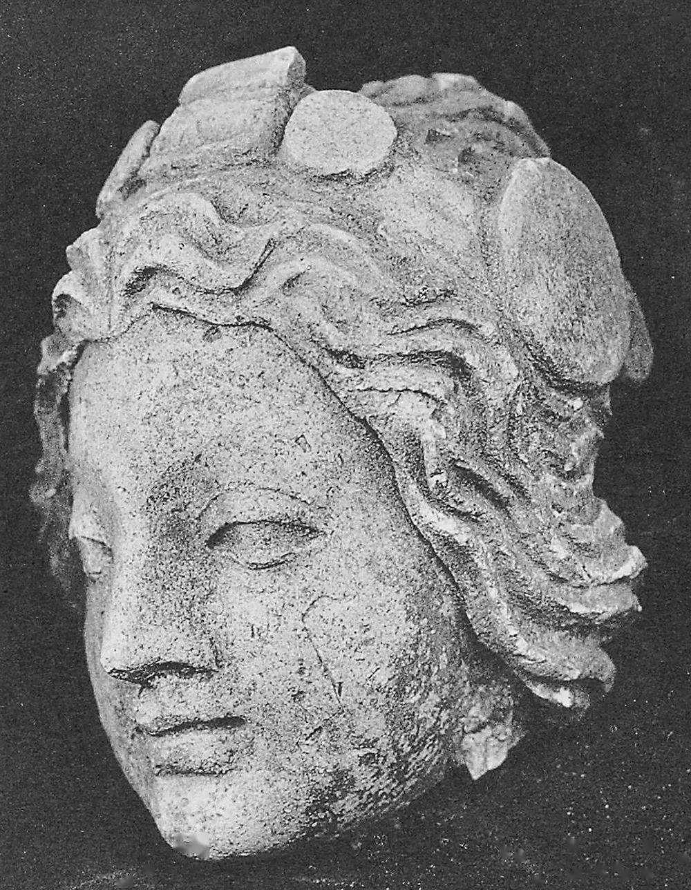 唐军灭西突厥后,吐火罗的突厥王朝向唐称臣,唐置月氏都督府于此.