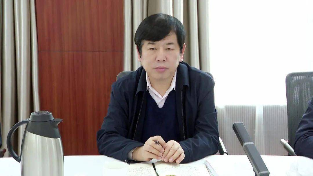 市委常委,常务副市长徐世林,副市长吴震,贾汝昌,高云翔,市政府秘书长