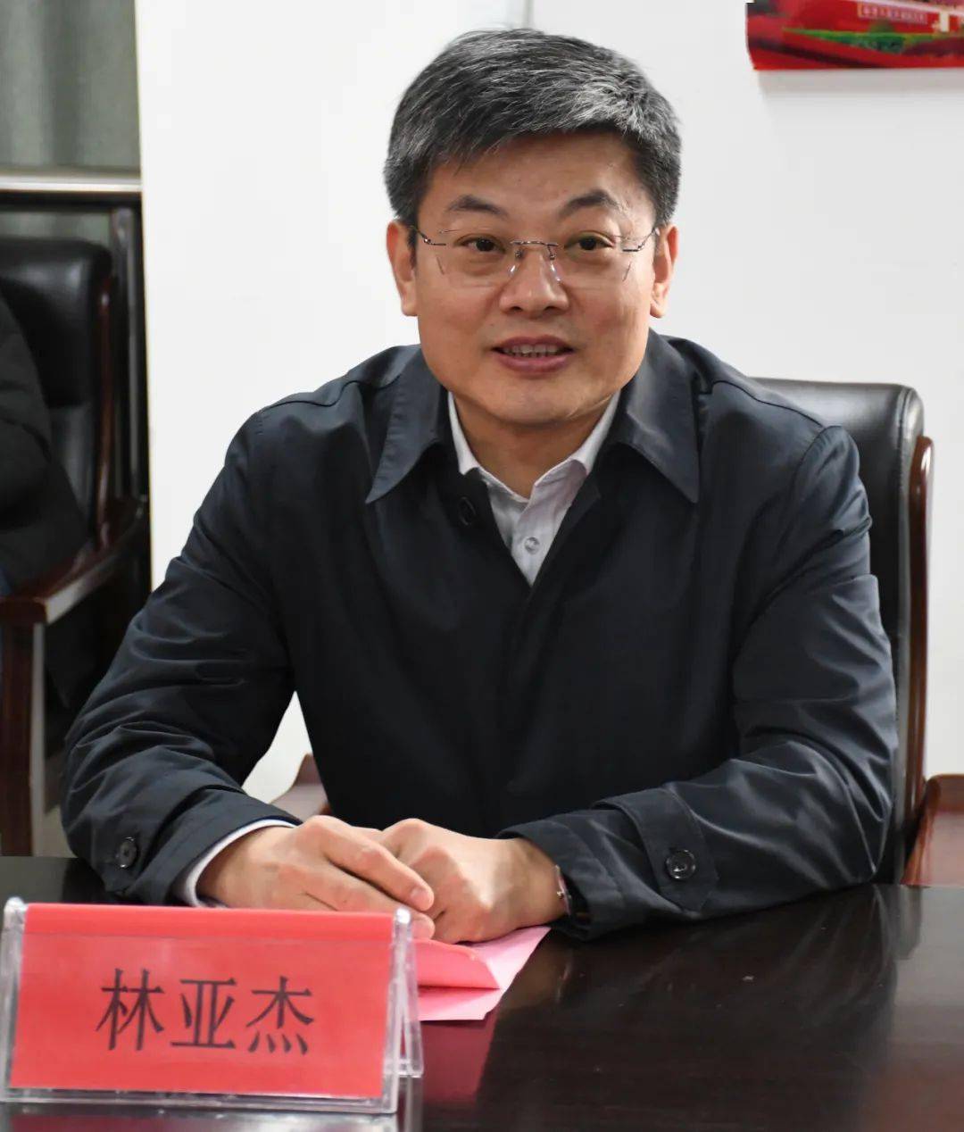 院长晏军首先致欢迎辞,对山东大学齐鲁医院领导的到来表示热烈的欢迎