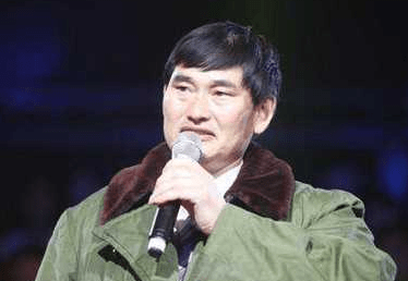 大衣哥家的新大门 5a4fffdfc1164e41b6551155ce0d9676.png