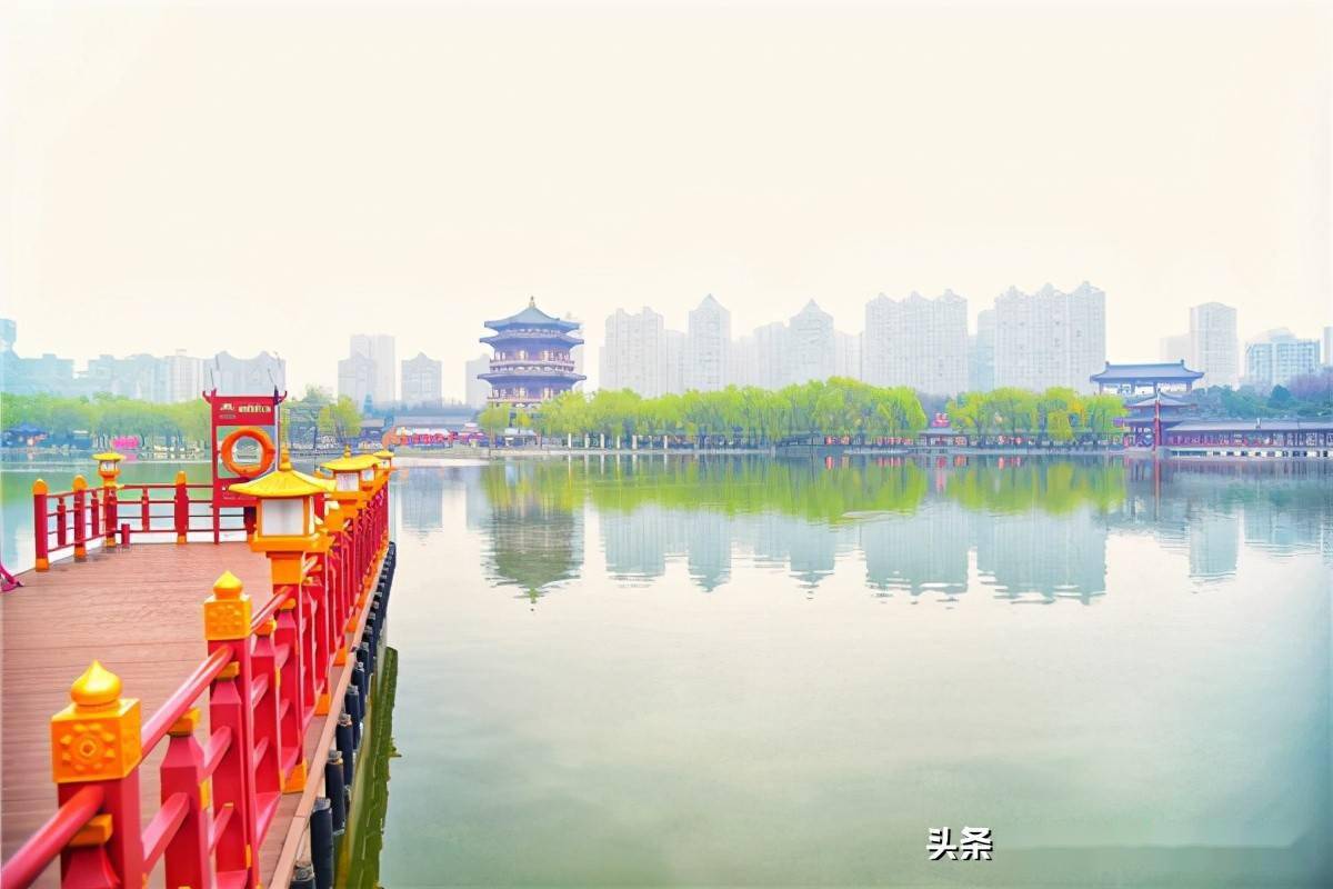 西安曲江春日盛景惹人醉观花踏青正当时