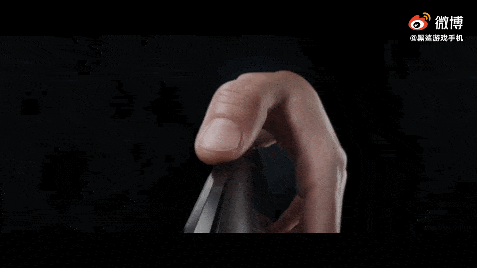 新机黑鲨4系列预热实体机械肩键新一代解压神器