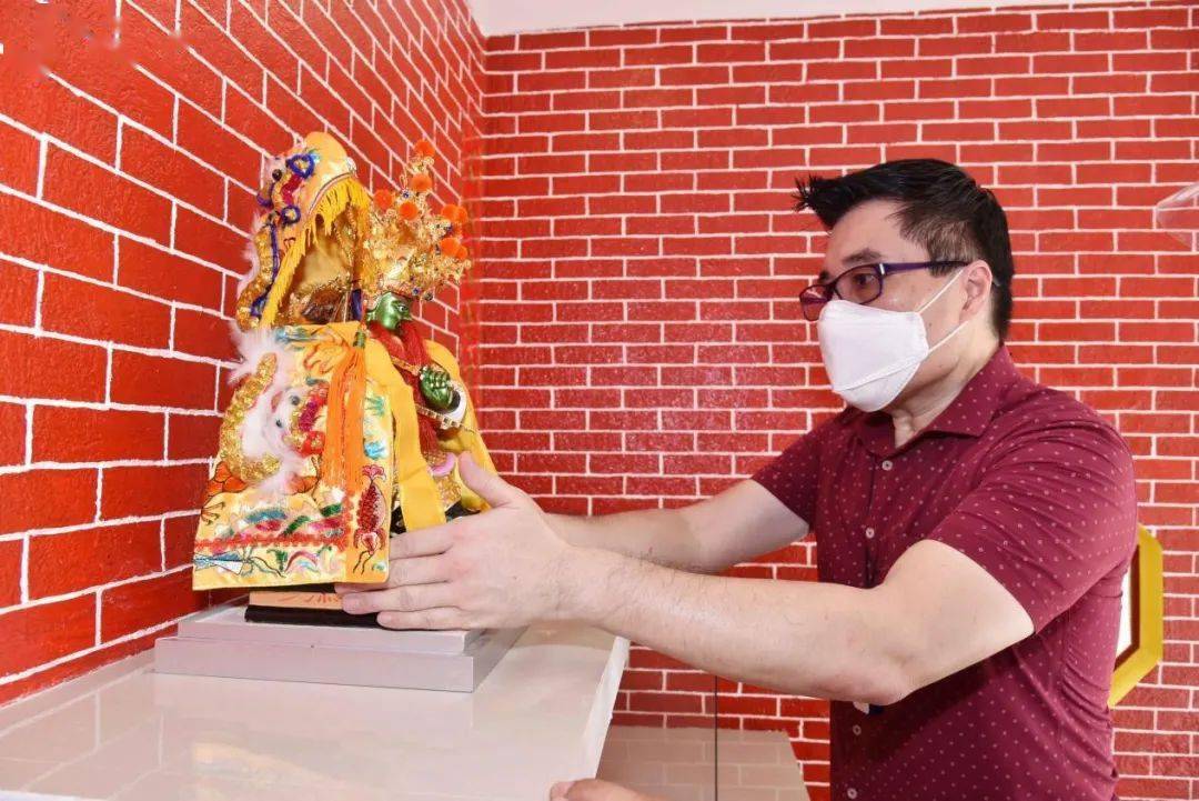 华人世界施超权为纪念先严独资捐建岷伦洛区古坑四王府宫落成