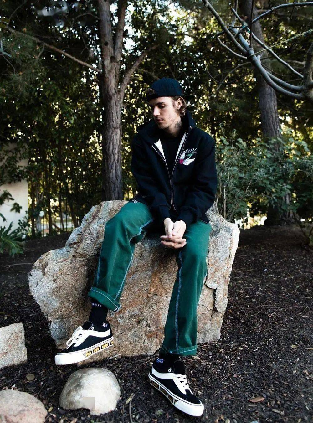 你的爱豆都在穿 vans,你还没心动?| 明星上脚照_opening