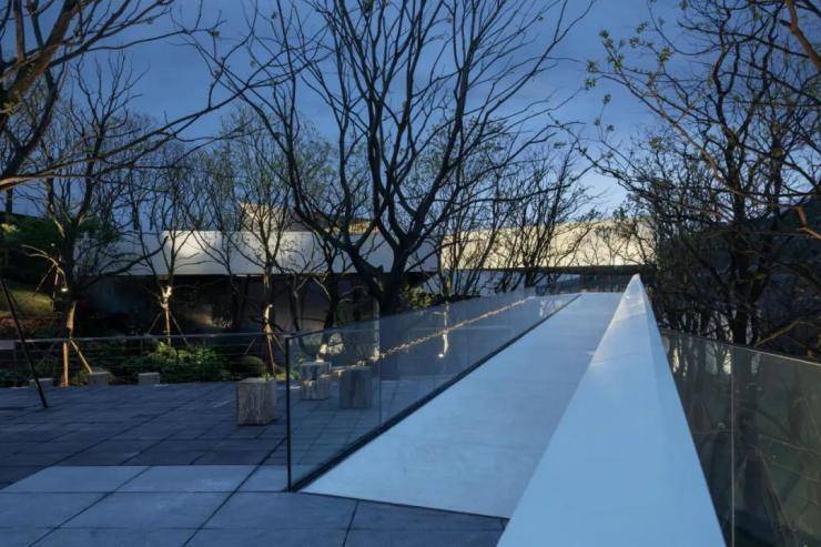 火炎焱燚 龙湖 云瑶玉陛宽幕大平层上新热力再攀升 城市