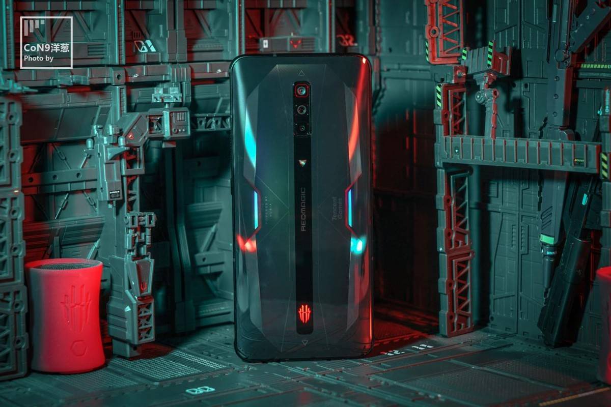 红魔6评测:全方位打造,真正适合国人的电竞游戏手机