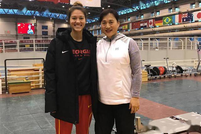 2021年室内田径邀请赛华北赛区,山西队阵中有一位叫郑妮娜力的运动员