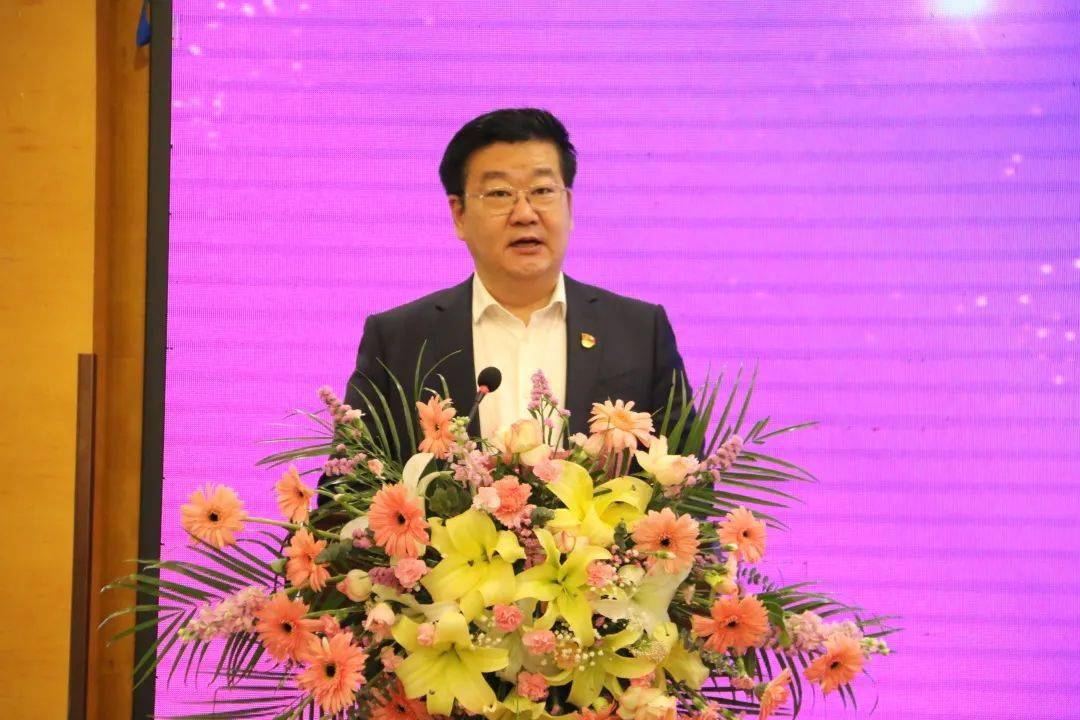 漯河市副市长栗社臣致辞表示,漯河迪安医学检验中心项目将成为推动