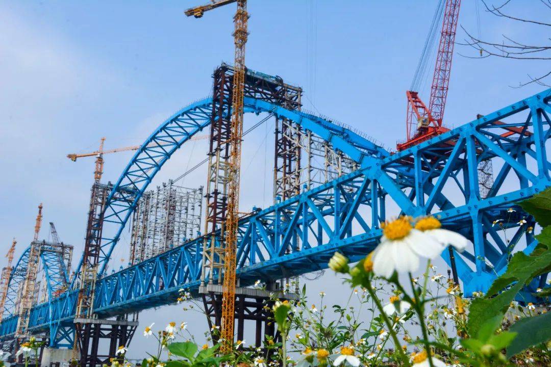 春天如期而至,中国中铁六局承建的"亚洲第一跨"——洪奇沥水道特