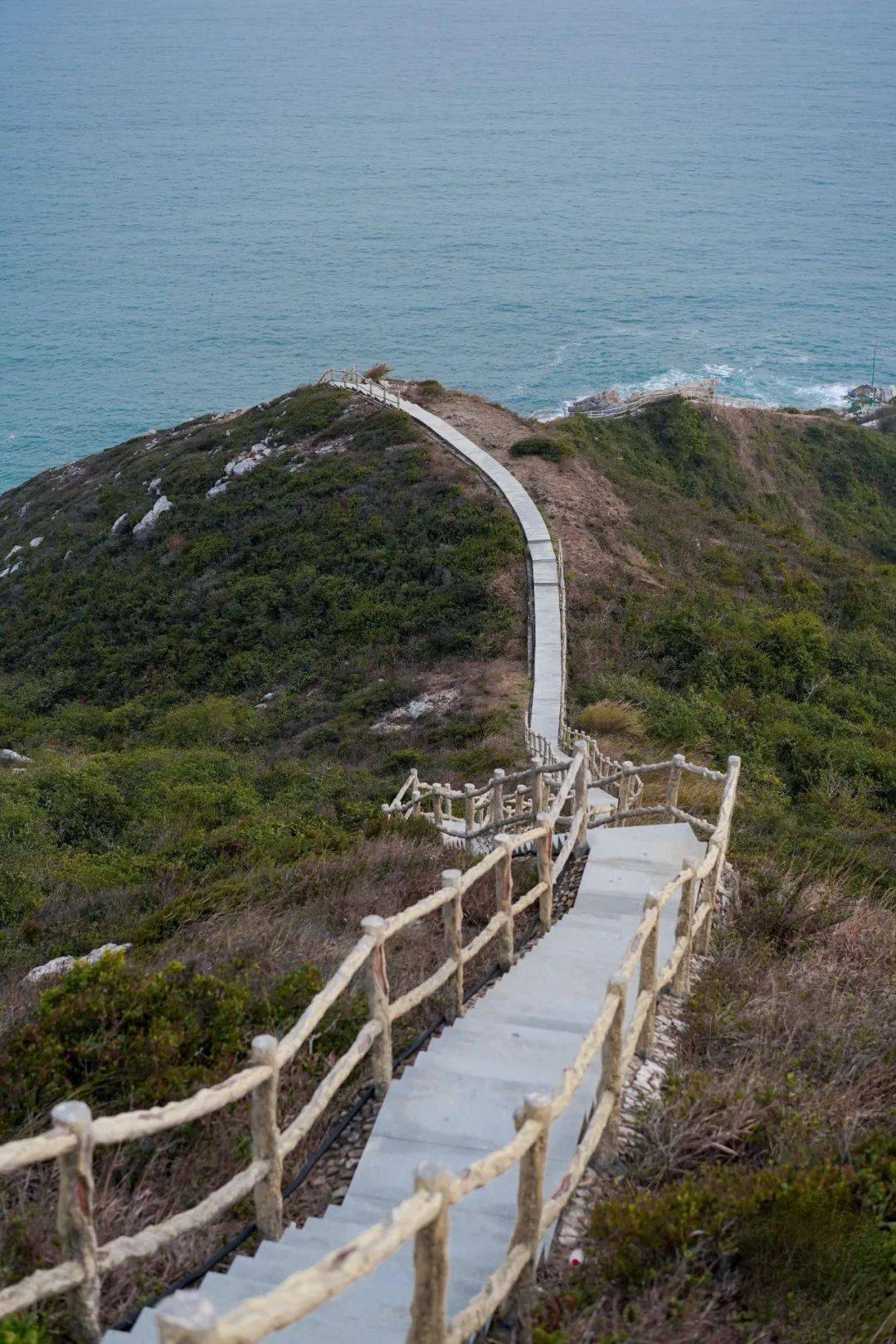 224米深圳天文台遇见悬崖海景浪漫山海栈道