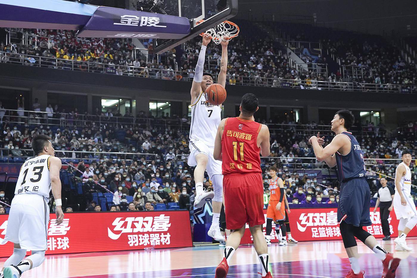 球迷必看的凯尔特人NBA直播平台推荐多路信号自由切换极致体验